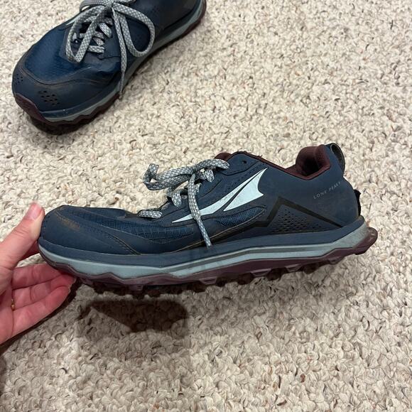 Altra Lone Peak Women’s Trail Running Shoes Blue Sz 9 outdoor hiking Gorpcore - Picture 2 of 7